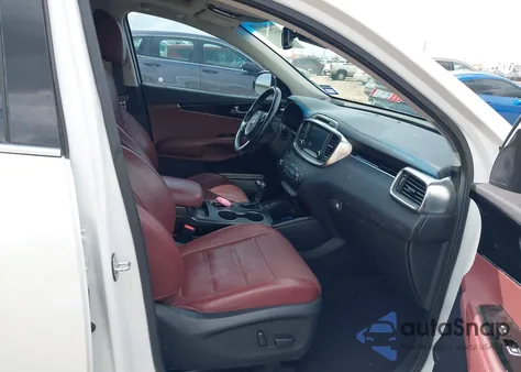 2017 Kia Sorento 3.3L Sx z USA, uszkodzony, nr VIN 5XYPK4A59HG323334